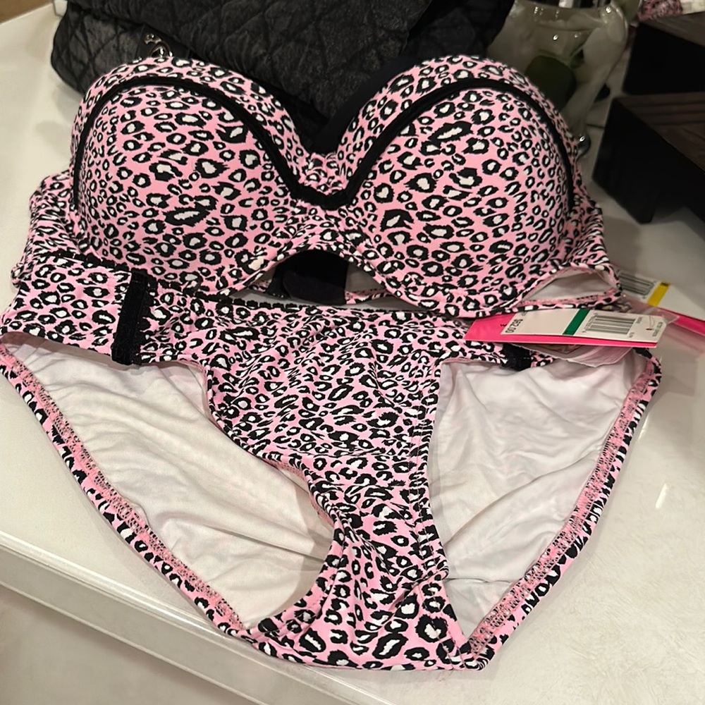 Betsy Johnson bikini